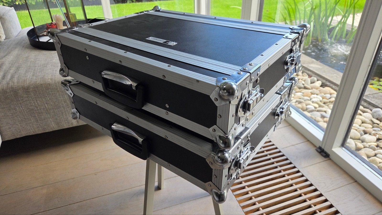 2 x flightcase microfooncase 2 he, Ophalen of Verzenden, Gebruikt, Overige instrumenten, Flightcase