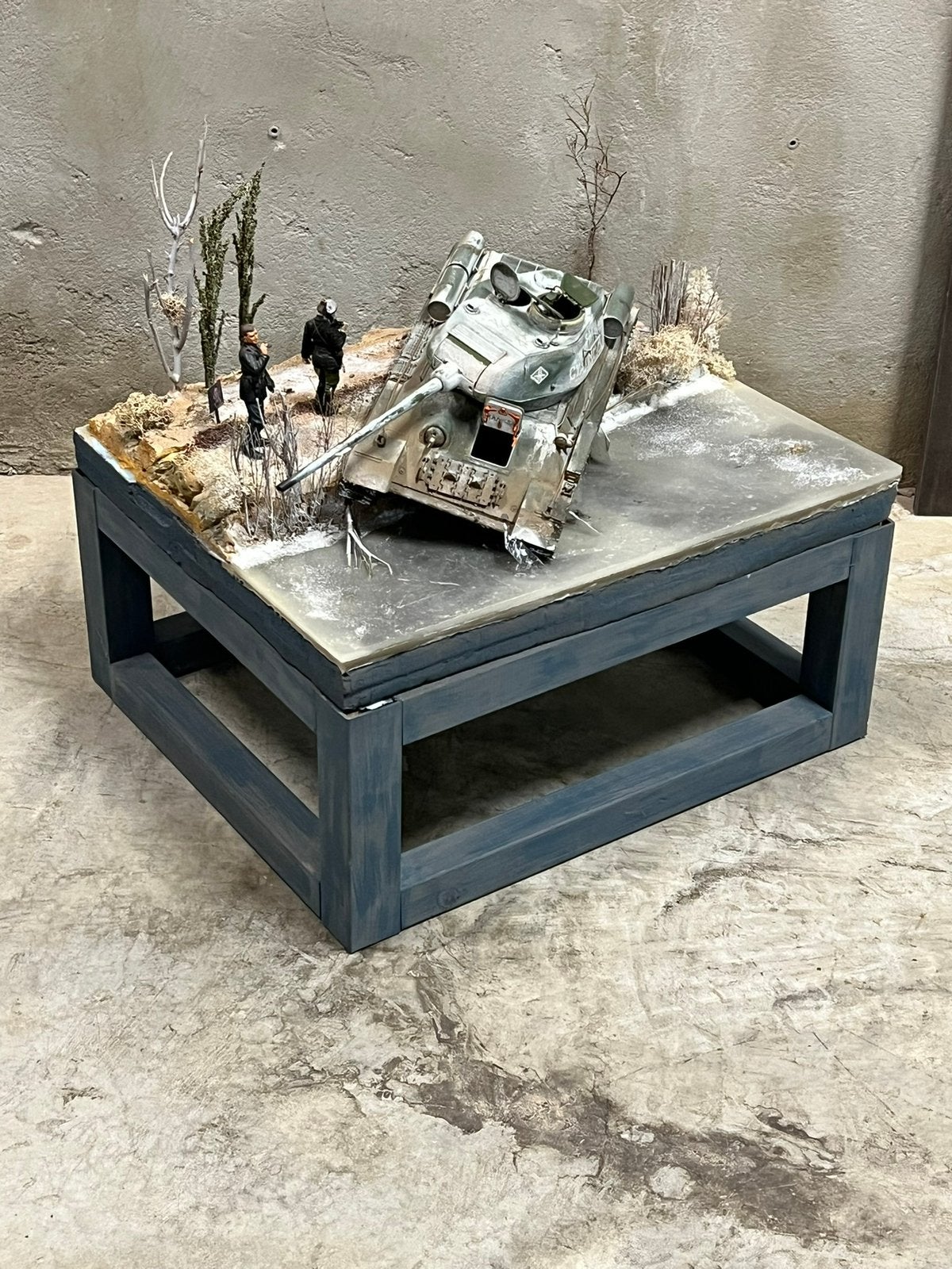 Grote T34 opengewerkt, winter WO2 diorama 1/16, Ophalen, Groter dan 1:35, Zo goed als nieuw, Nvt