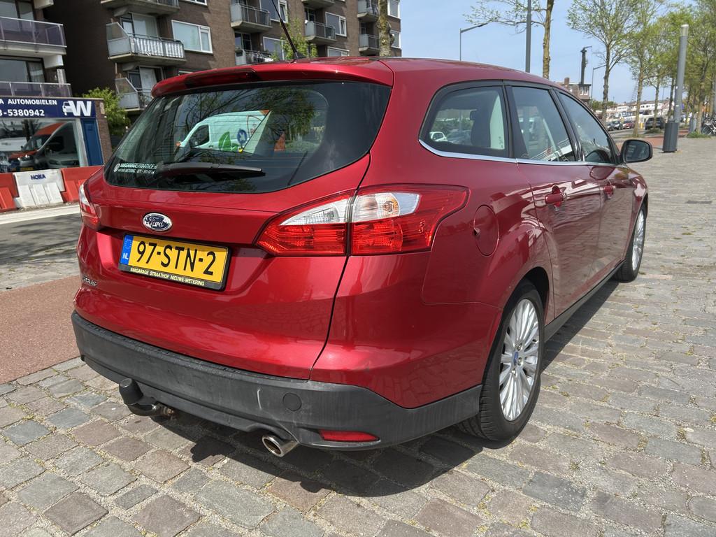 Ford FOCUS Wagon 1.6 EcoBoost First Edition Navigatie Airco/, Gebruikt, Zwart, 4 cilinders, 150 pk