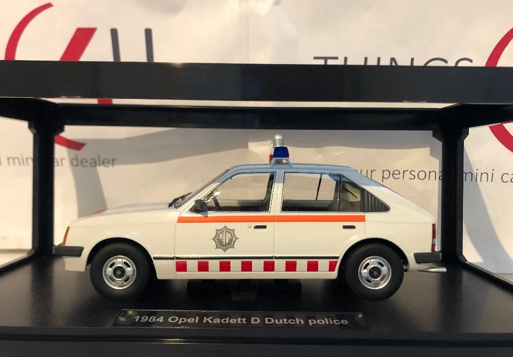 Triple9 1:18 Opel Kadett d 5-door 1984 Politie nieuw in doos, Ophalen of Verzenden, Nieuw, Auto, Overige merken