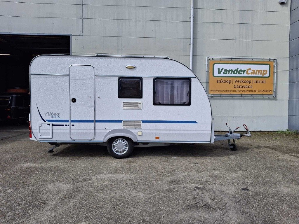 Adria Altea 390 PS, als nieuw met voortent, Caravans en Kamperen, Caravans, Schokbreker, Treinzit, 750 - 1000 kg, Adria
