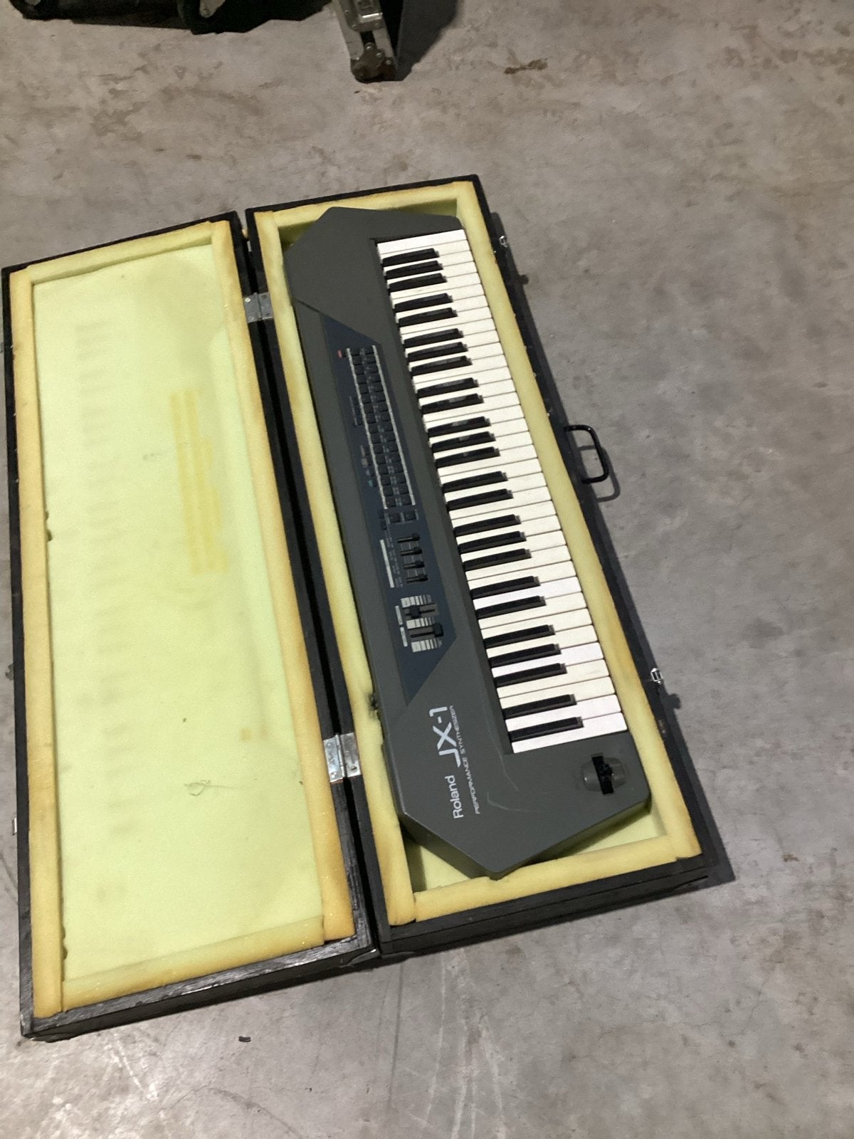 Roland JX-1 Performance Synthesizer met koffer incl adapter, Ophalen, Roland, Midi-aansluiting, 61 toetsen
