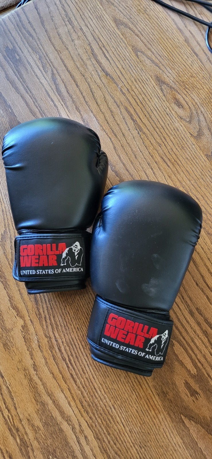 Bokshandschoenen en binnenhandschoenen - Gorilla Wear, Overige, Vechtsportbescherming, Ophalen of Verzenden, Zo goed als nieuw