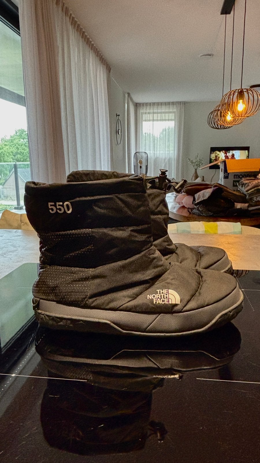 The North Face Gewatteerde Sloffen - Zwart, Maat 40.5, Kleding | Heren, Ophalen of Verzenden, Zo goed als nieuw, Zwart, Pantoffels of Sloffen