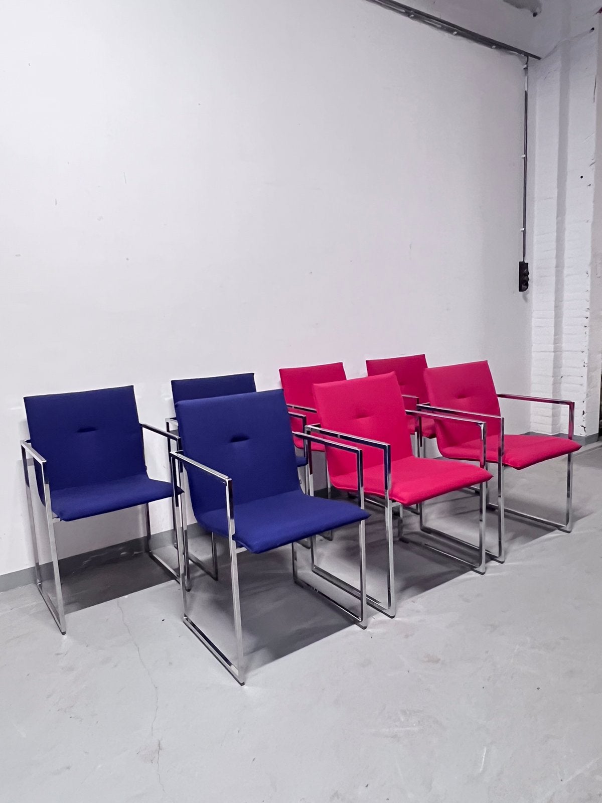 Arco stoelen, Ophalen