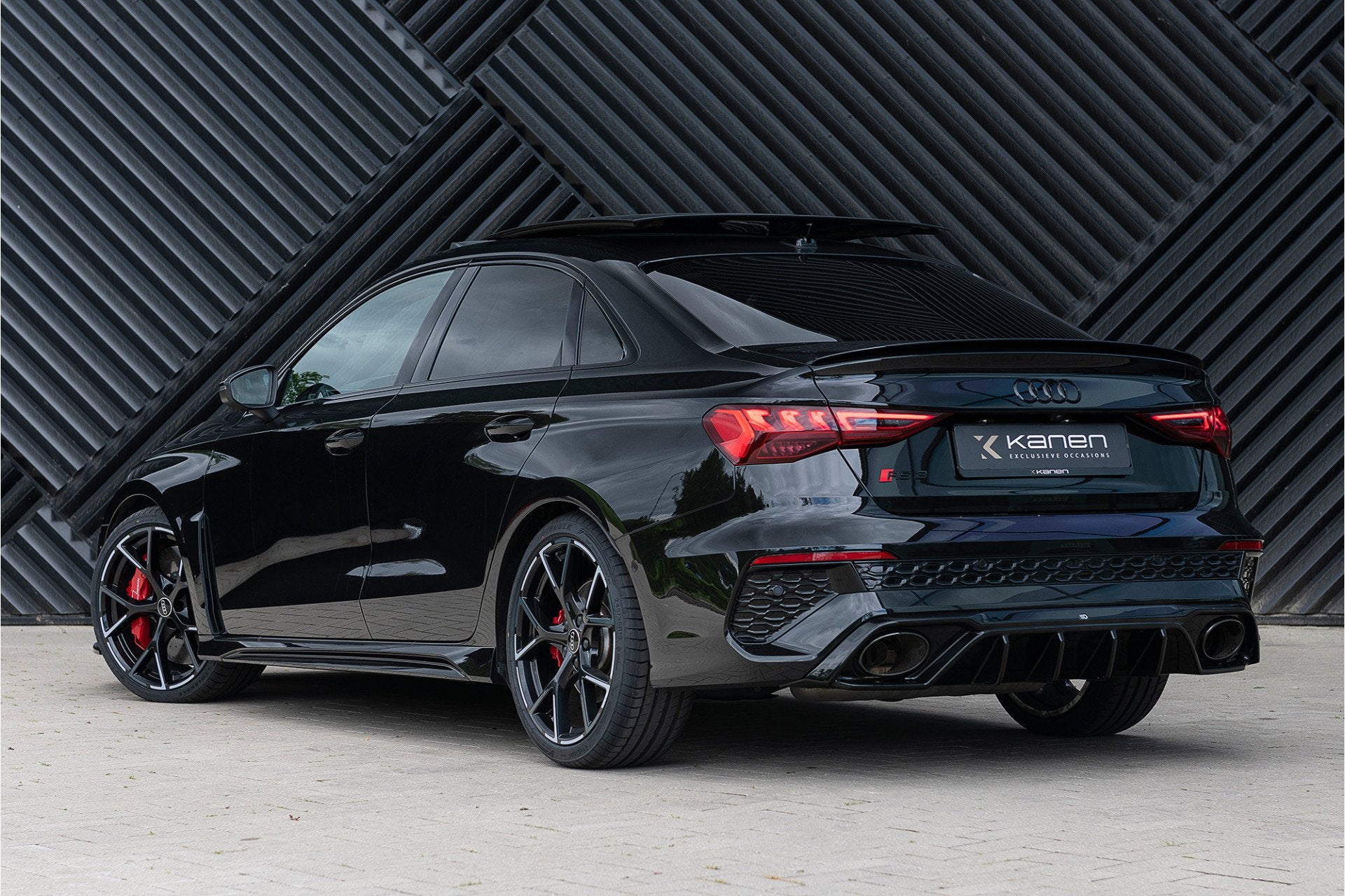 Audi RS3 2.5 TFSI Quattro ACC Pano HUD B&O Keramisch Massage, Auto's, Audi, Automaat, Gebruikt, Zwart, RS3