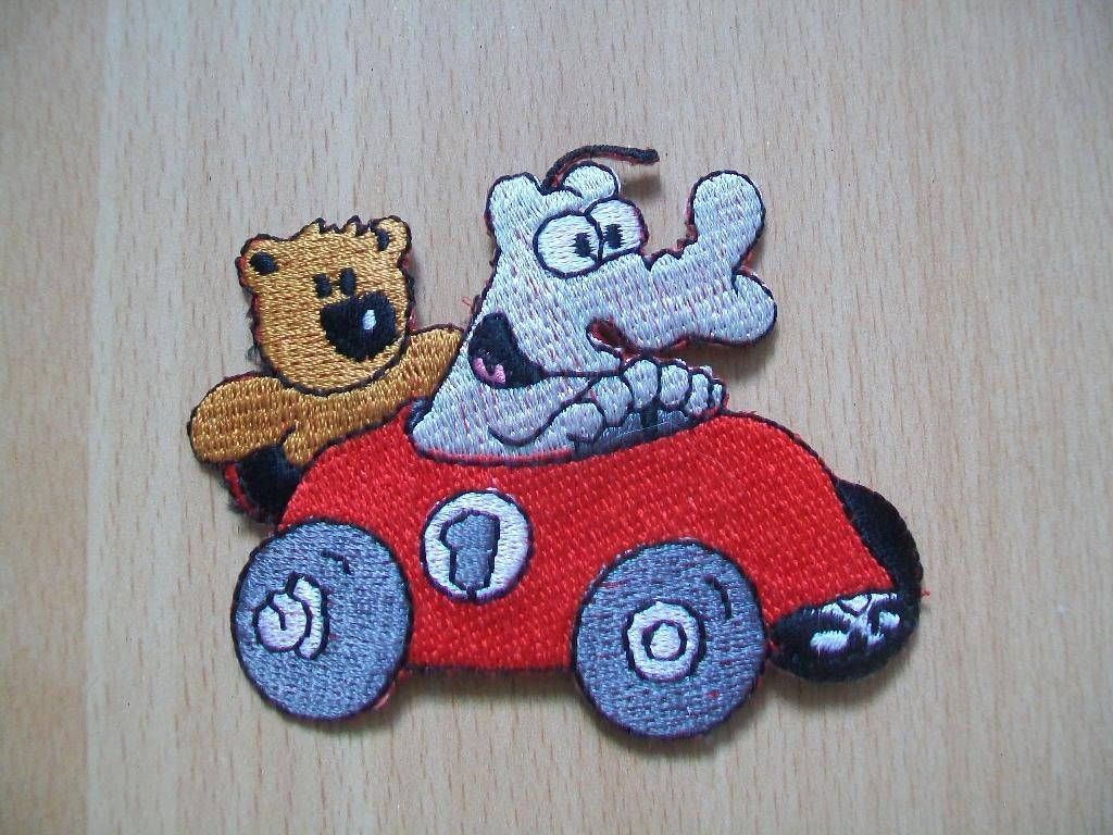 Opnaai embleem / patch opnaaiembleem auto hond beer NIEUW, Hobby en Vrije tijd, Ophalen of Verzenden, Nieuw