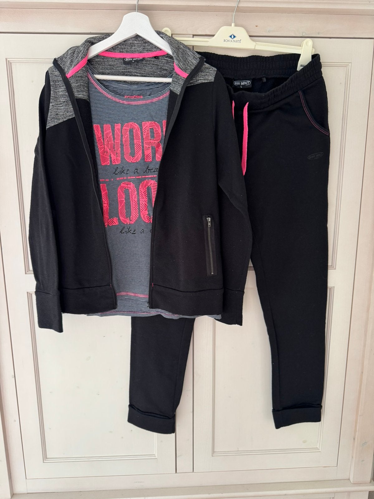 Dames sportkleding zwart maat S/L, Kleding | Dames, Ophalen of Verzenden, Zo goed als nieuw, Maat 38/40 (M), Zwart