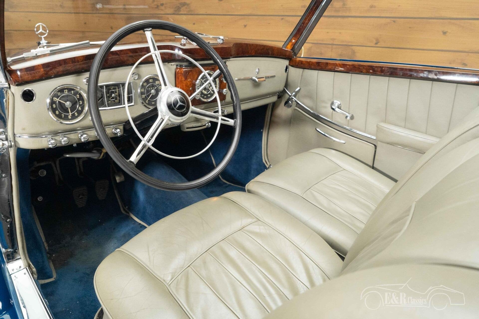 Mercedes 220A Cabriolet | 1951, Auto's, Oldtimers, Achterwielaandrijving, Beige, Cabriolet, Bedrijf