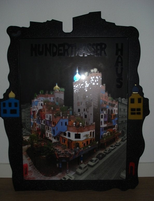 in nieuw staat Poster Hundertwasserhaus met een unieke lijst, Verzamelen, Posters, Ophalen, Rechthoekig Staand, Met lijst, Zo goed als nieuw