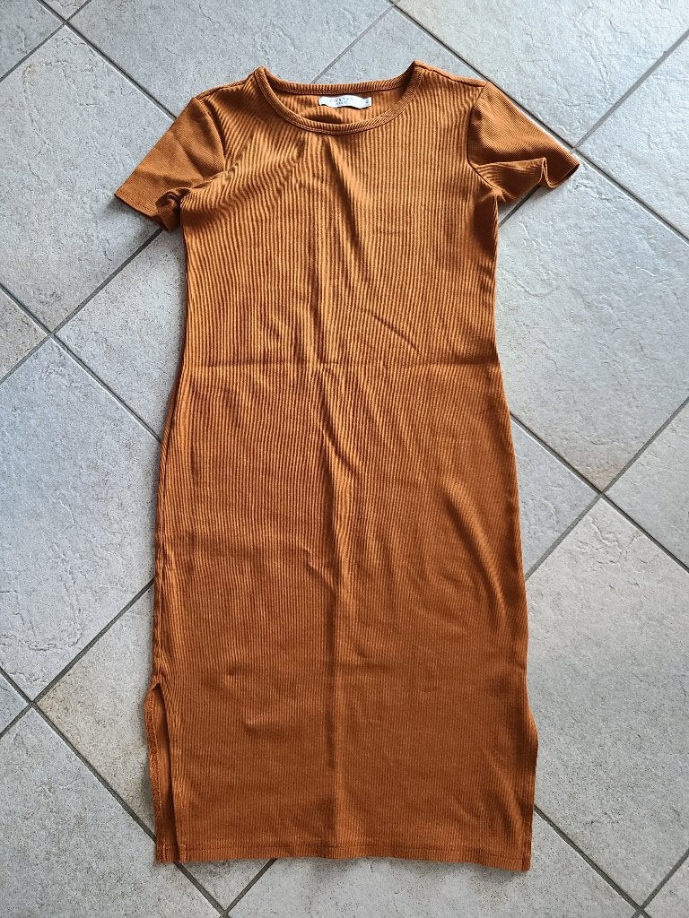 Oranje kleurige stretch jurk, Costes, maat M, Maat 38/40 (M), Nieuw, Oranje, Ophalen of Verzenden