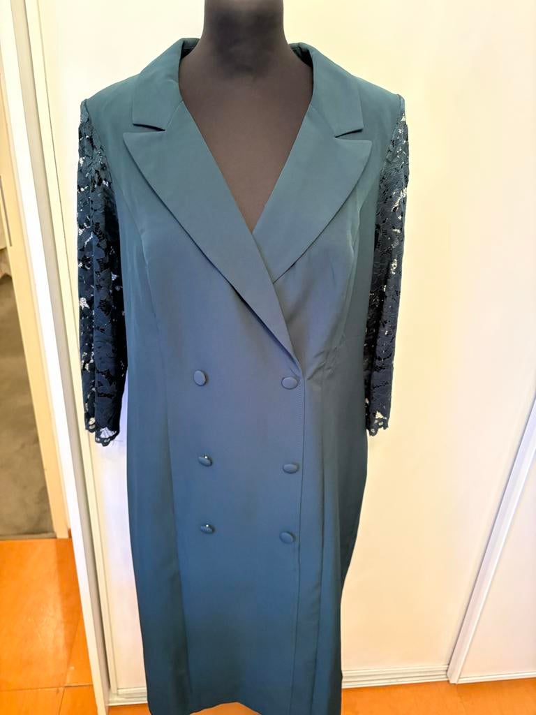BPC Collection Groene Robe Manteau met Kanten Mouwen Maat 44, Maat 42/44 (L), Ophalen of Verzenden, Zo goed als nieuw, Knielengte