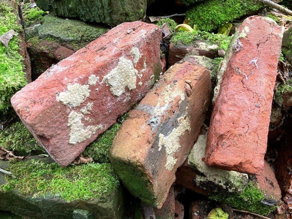 Veldbrand stenen, handvorm, kloostermoppen maar geen echte, Ophalen, Gebruikt, Bakstenen