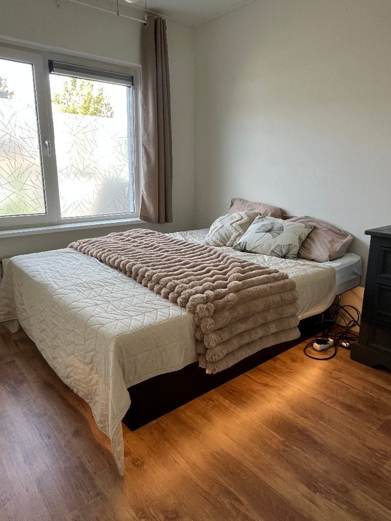 Waterbed 160 x 200 z.g.a.n. MOET WEG!, Ophalen, Solo-systeem, Tweepersoons, Zo goed als nieuw