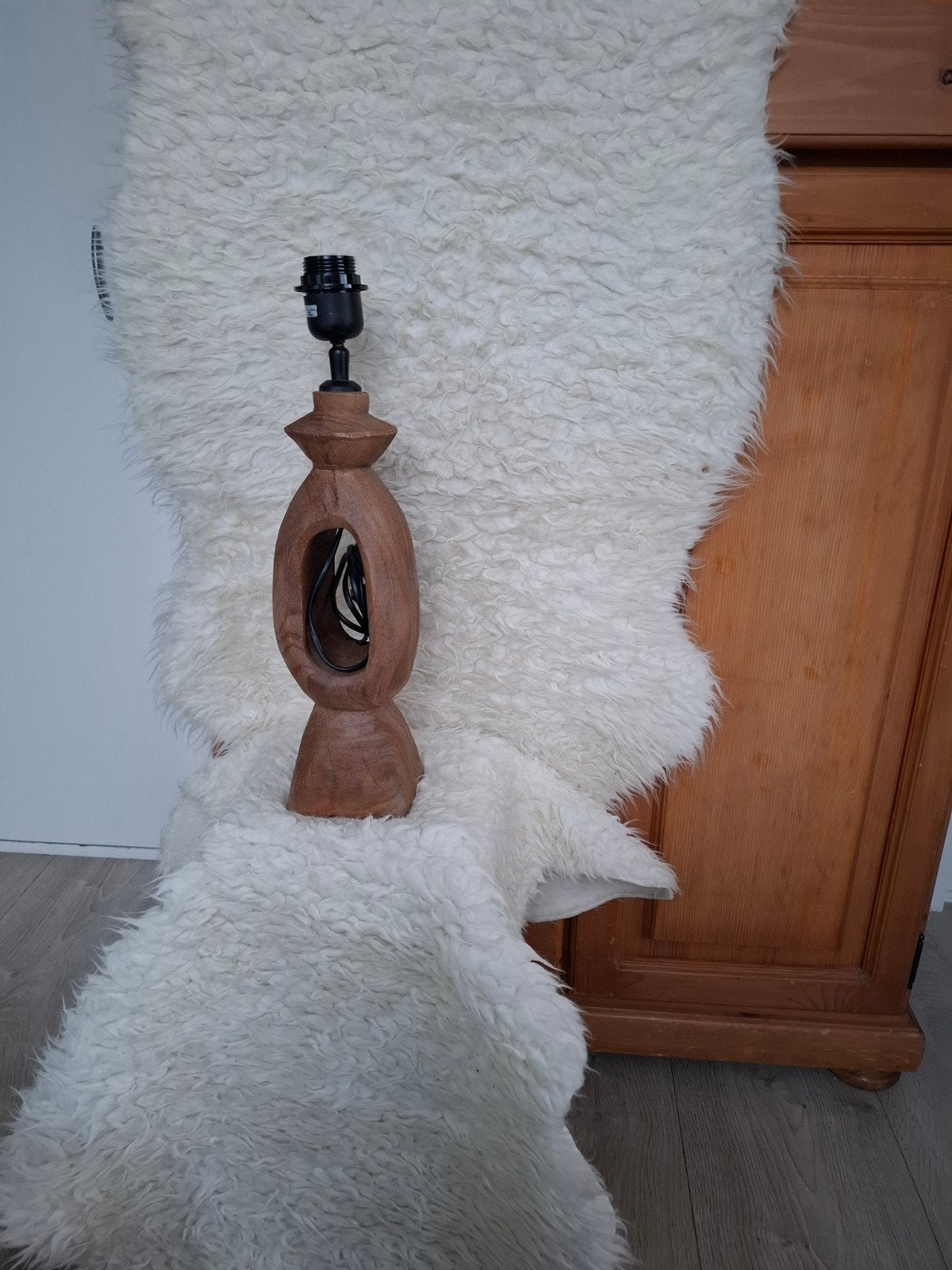 Houten tafellamp, nog te koop bij Karwei.kijk voor meer, Overige merken, Met stekker, Modern, E27 (groot)