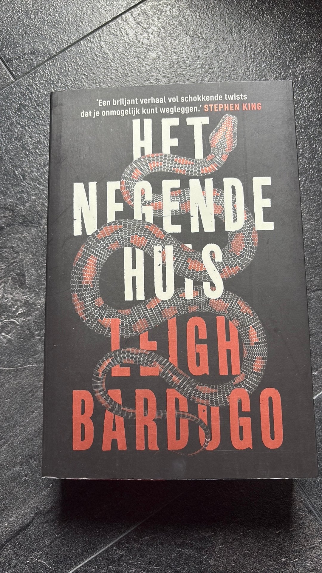 Leigh Bardugo - Het negende huis, Ophalen of Verzenden, Zo goed als nieuw, Leigh Bardugo