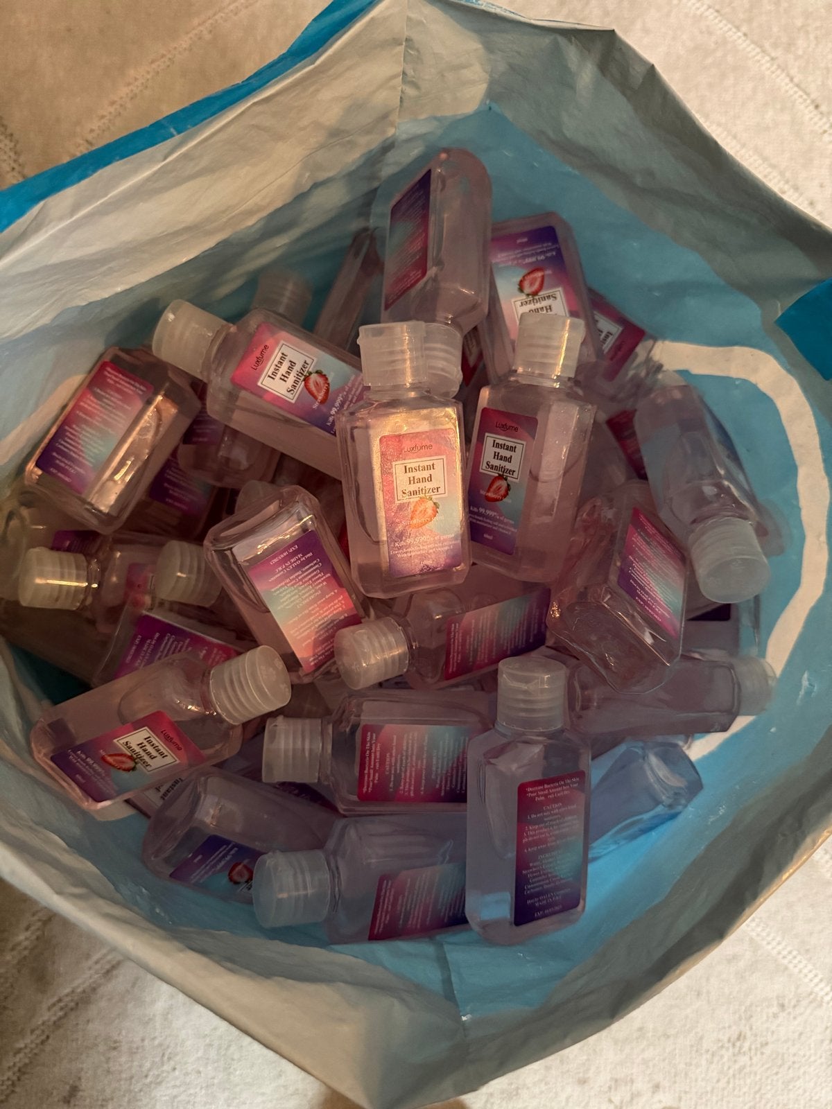 150 stuks nieuwe Luxfume Instant Hand Sanitizer - Aardbei, Z, Z, Overige typen, Nieuw
