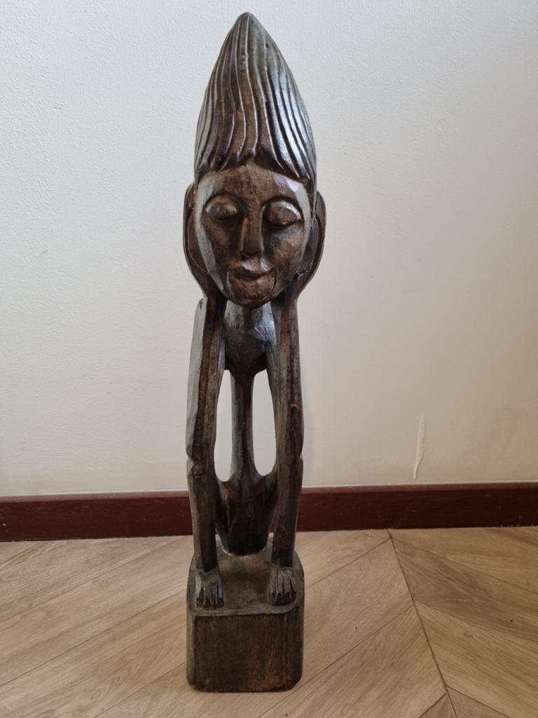 Beeld uit indonesie sumatra batak, Houtsnijwerk, Handgemaakt, Hout, Bruin