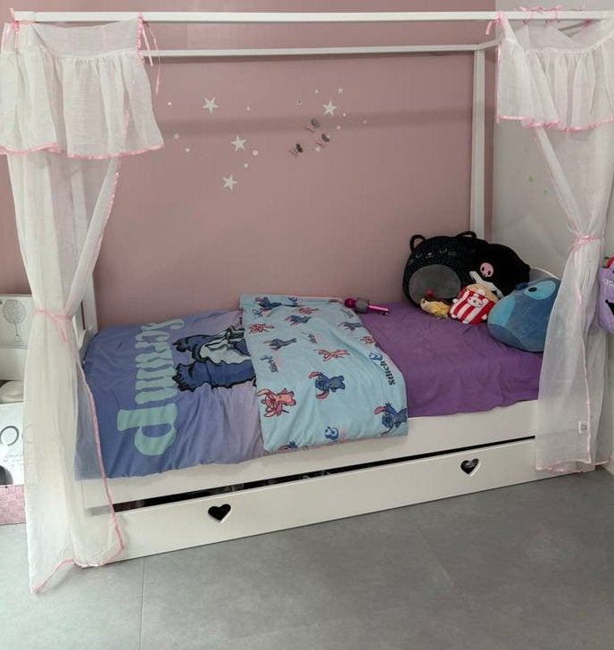 Meisjesbed + commode - complete set !!, Ophalen, 85 tot 100 cm, Zo goed als nieuw, Lattenbodem
