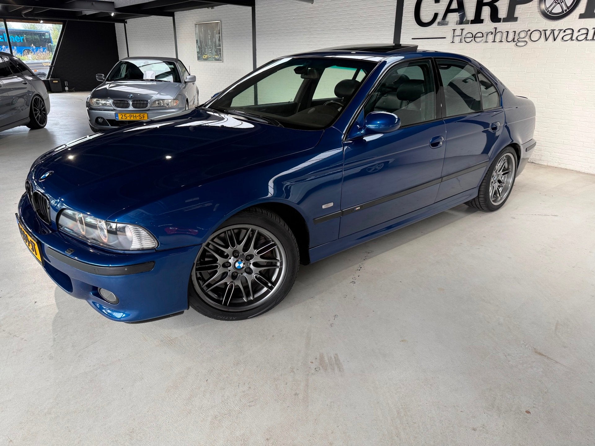 BMW 5-serie M5 1999 Carpass 94000KM Schuifdak Sportuitlaat 4, Euro 2, Achterwielaandrijving, Xenon verlichting, Blauw