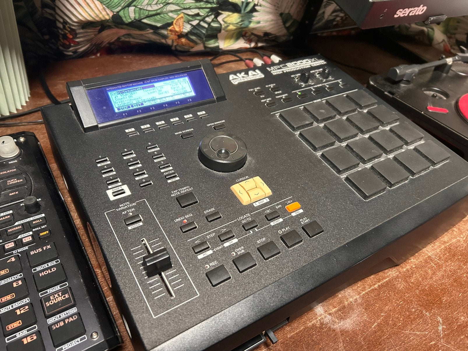AKAI MPC2000XL, Overige merken, Gebruikt, Met midi-aansluiting, Overige aantallen