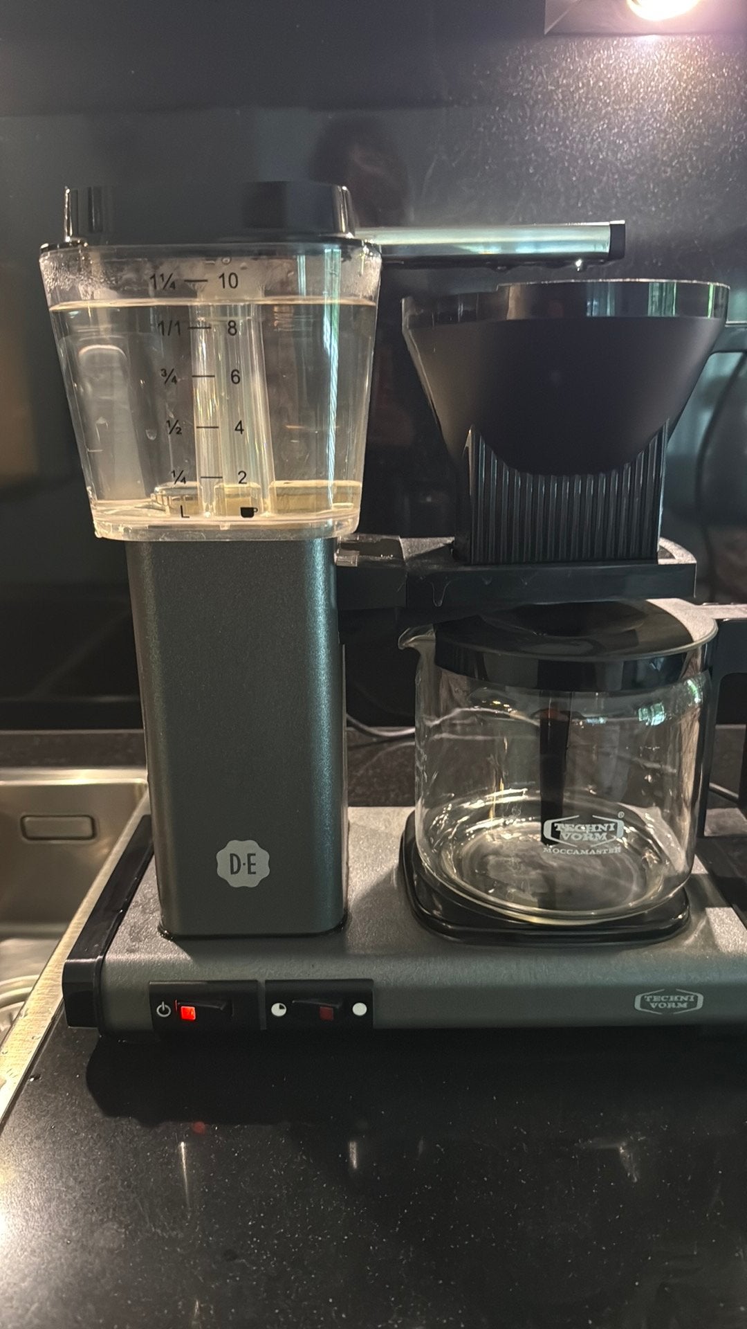 Douwe Egberts Technivorm Moccamaster Koffiezetapparaat, Witgoed en Apparatuur, Koffiezetapparaten, Ophalen, Gebruikt, 10 kopjes of meer