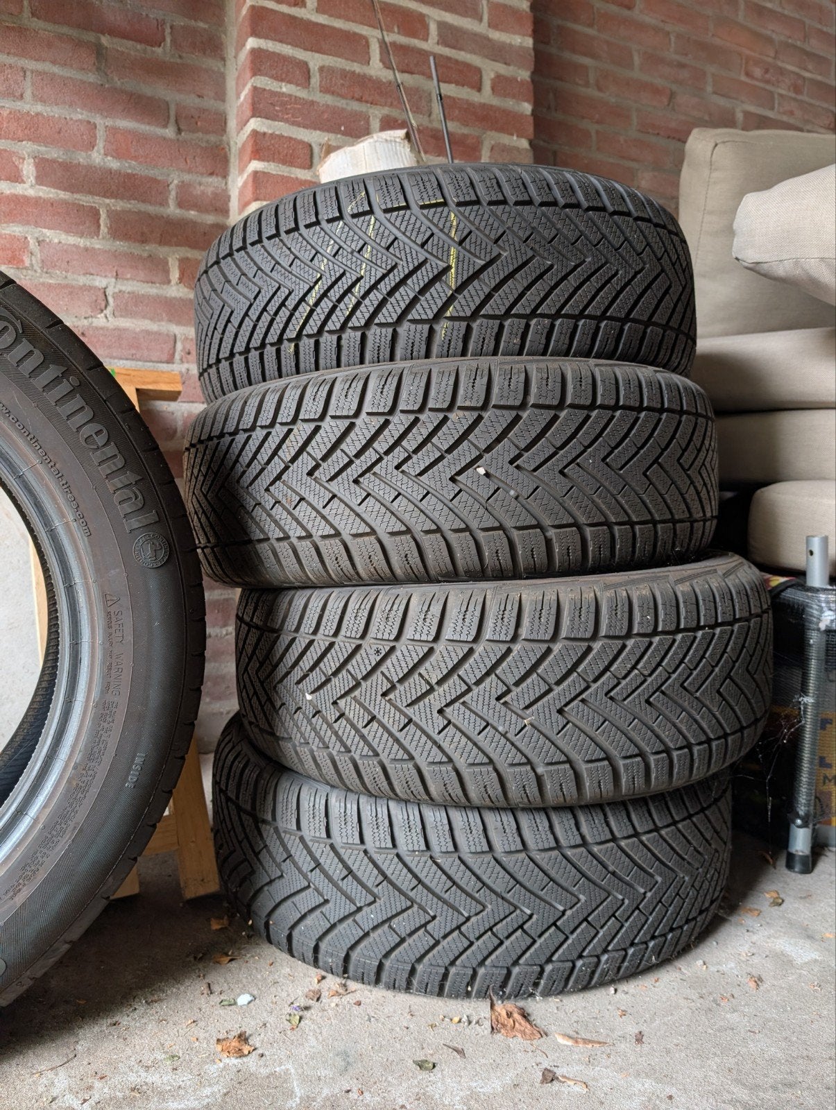 215 55 R16 Winterbanden - Zo goed als nieuw! incl sneeuwkett, Auto-onderdelen, Ophalen, 16 inch, Winterbanden, Band(en)