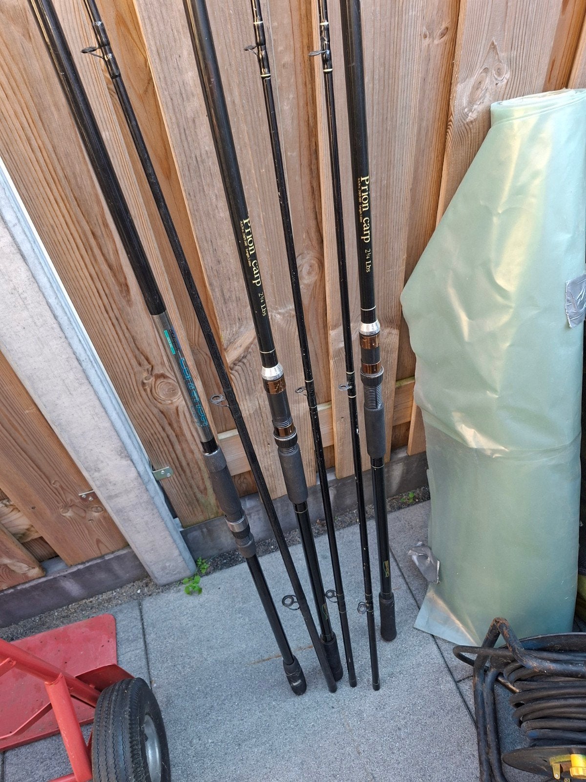 3 Karperhengels: 2x Prion Carp, 1x Shakespeare Contender, Ophalen, Gebruikt, Werphengel