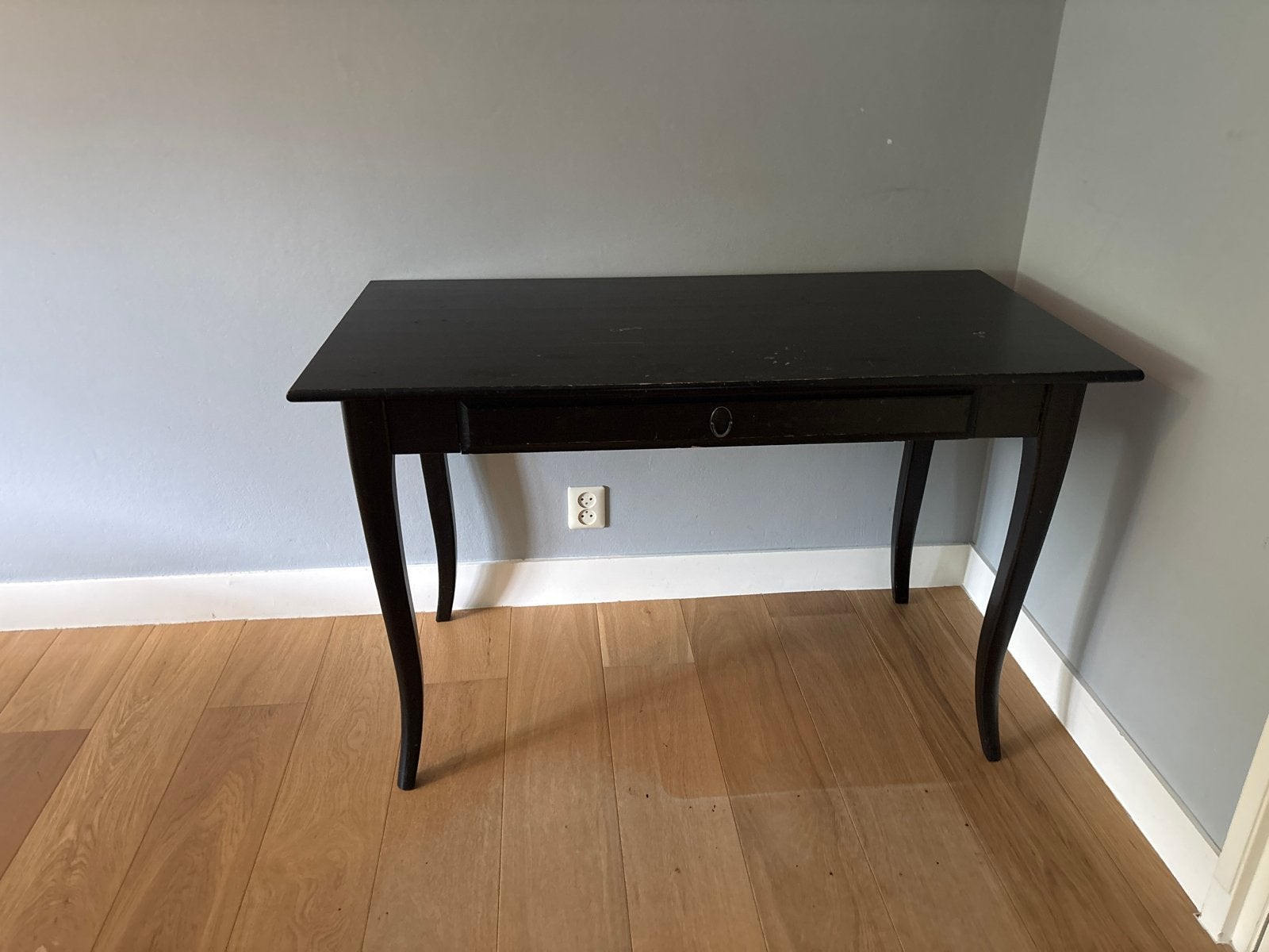 Zwart houten bureau/tafel met lade, Antiek en Kunst, Antiek | Meubels | Tafels, Ophalen