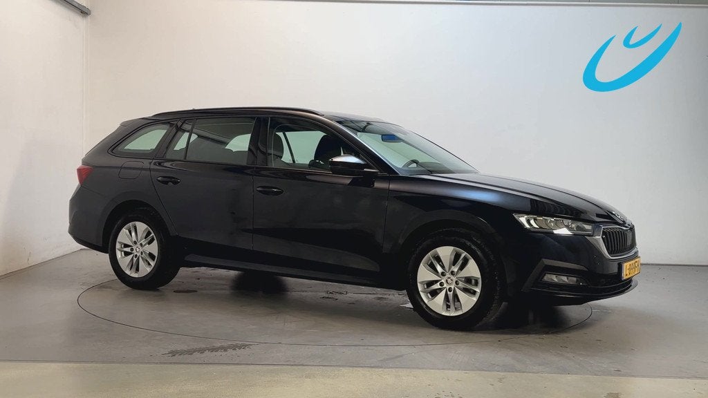 Skoda Octavia Combi 1.0 TSI Business Edition Navigatie Parke, Auto's, Skoda, Stof, Gebruikt, Met garantie (alle), Zwart