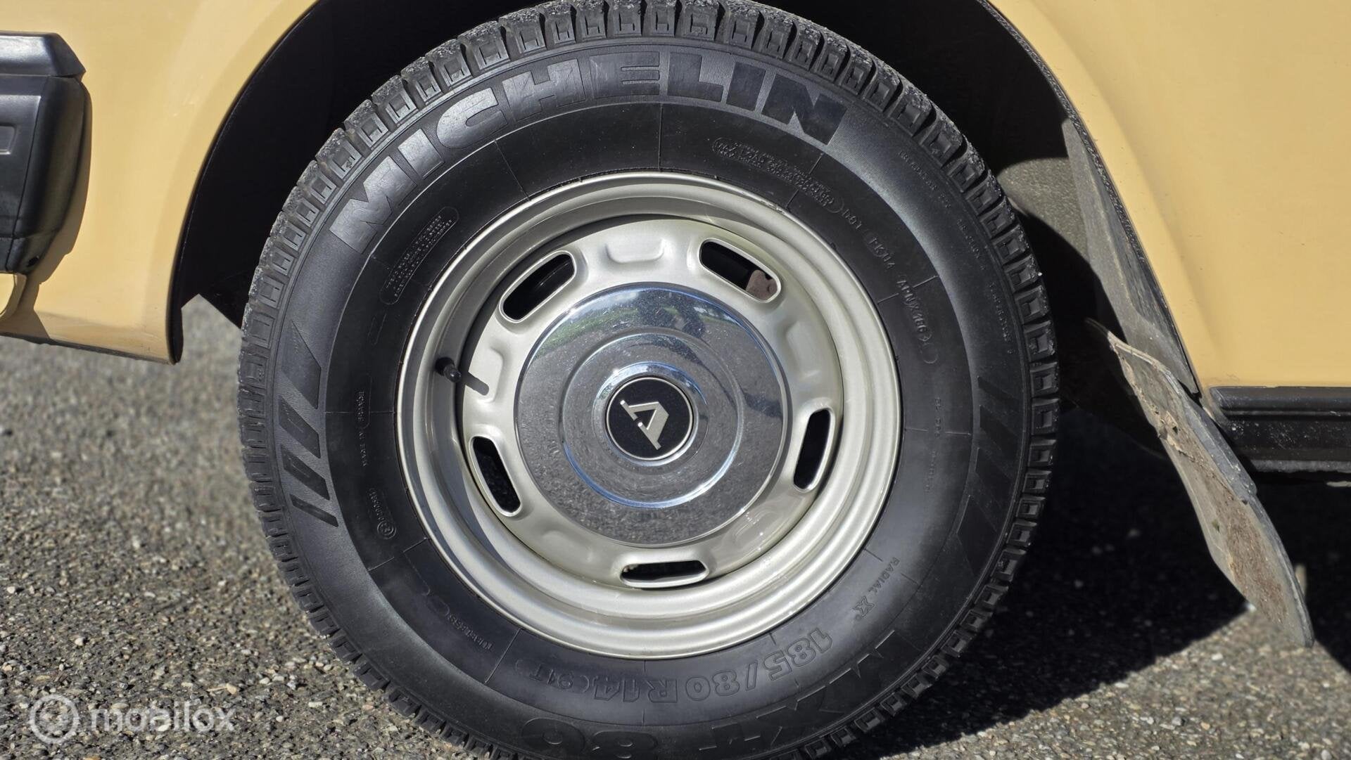Volvo 240 2.3 VAN, foto 11