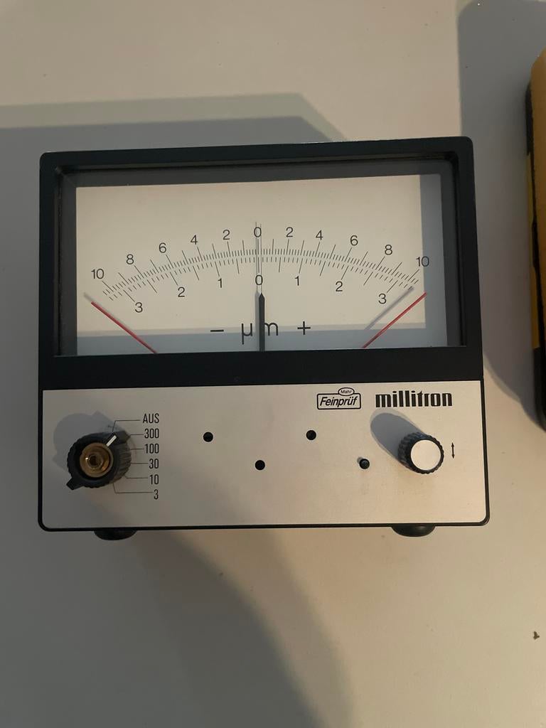 Millitron 1200IC meetapparaat, Doe-het-zelf en Verbouw, Meetapparatuur, Ophalen of Verzenden, Gebruikt, Overige meters