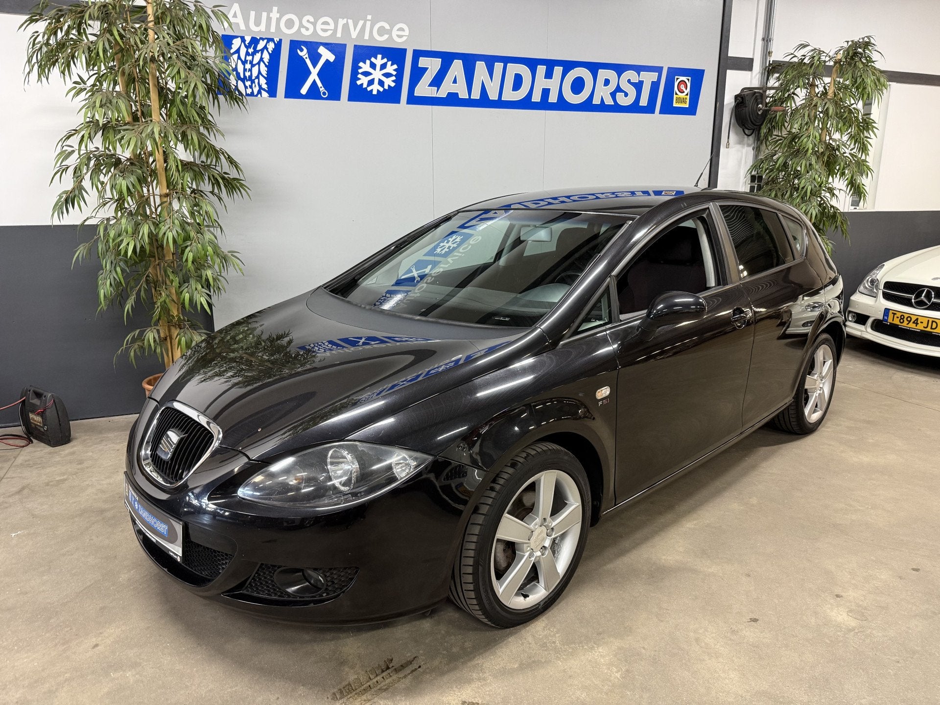 SEAT Leon 2.0 FSI Stylance // incl. nieuwe APK! (bj 2005), Auto's, Voorwielaandrijving, Gebruikt, 4 cilinders, Leon