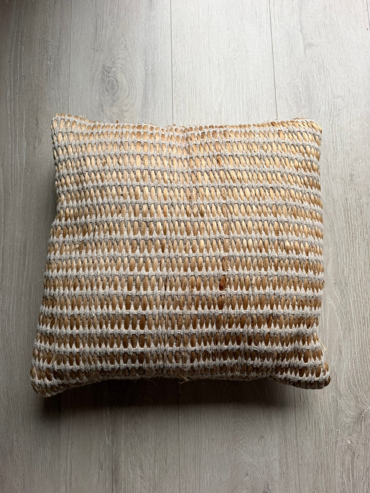 Sierkussen Leen Bakker, Beige, Vierkant, Ophalen of Verzenden, Zo goed als nieuw