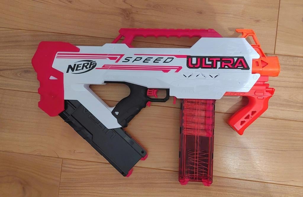 Nerf Ultra Speed Blaster, Ophalen of Verzenden, Zo goed als nieuw