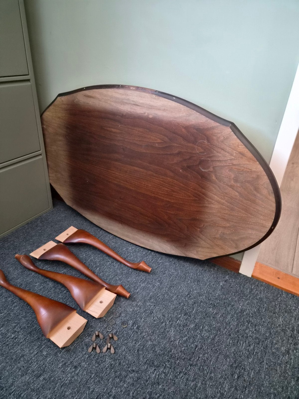 Vintage queen ann  tafelblad met poten - Ovaal, Huis en Inrichting, Tafelonderdelen, Ophalen, Gebruikt, 100 tot 150 cm, Vintage, Klassiek