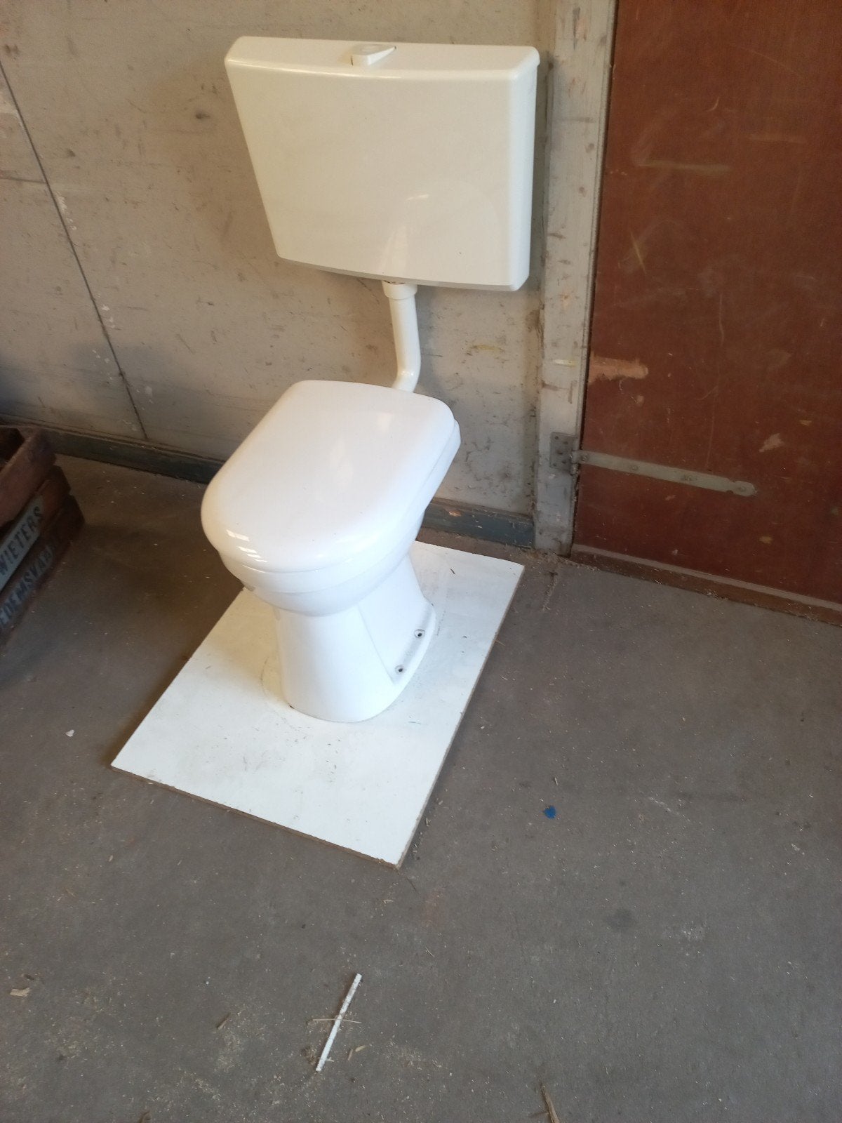 Wisa WC met reservoir, zithoogte 48cm, Ophalen of Verzenden, Gebruikt, Toilet