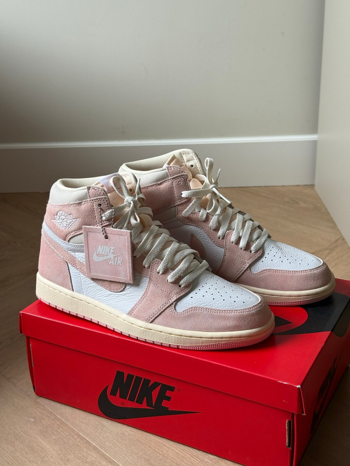 Nike Air Jordan 1 Retro High OG washed pink Maat 44, Nieuw, Ophalen of Verzenden, Sneakers of Gympen, Roze