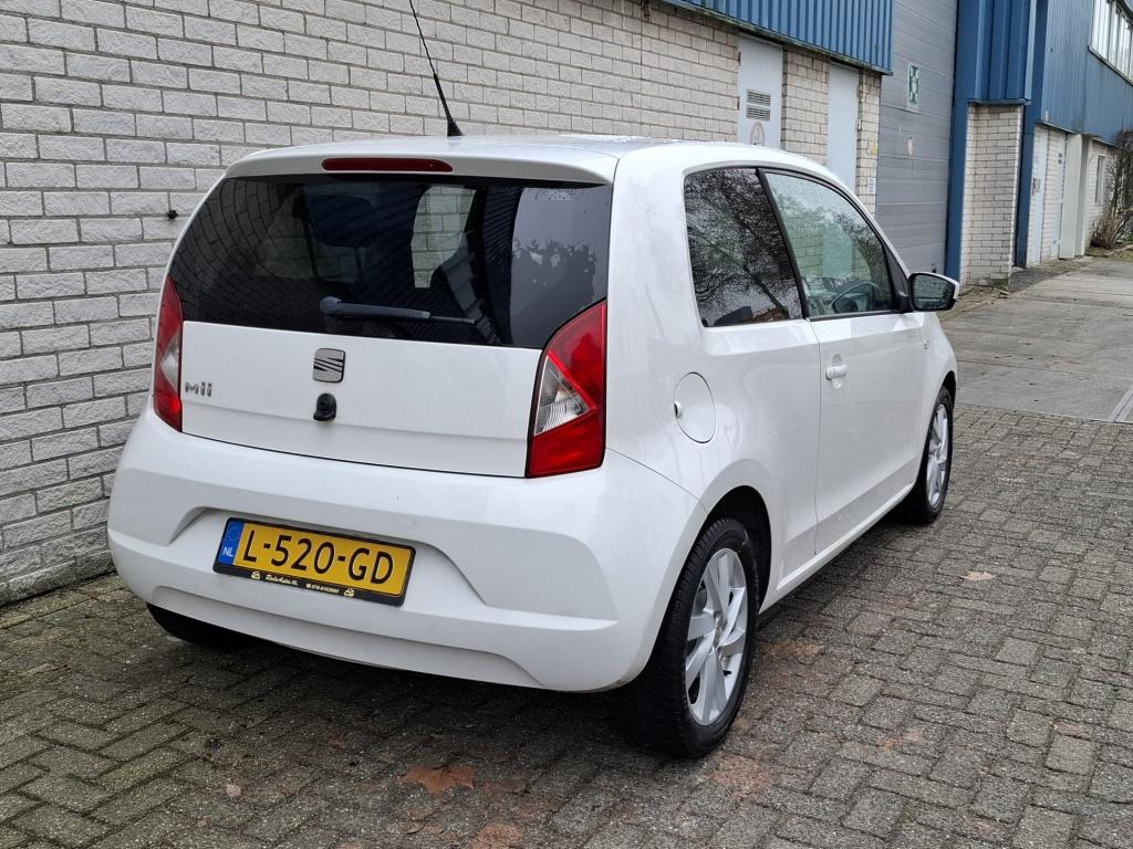 SEAT Mii 1.0 Style Sport Pano/Standkachel/Stoelverw ✅, 21 km/l, Euro 5, Gebruikt, 840 kg