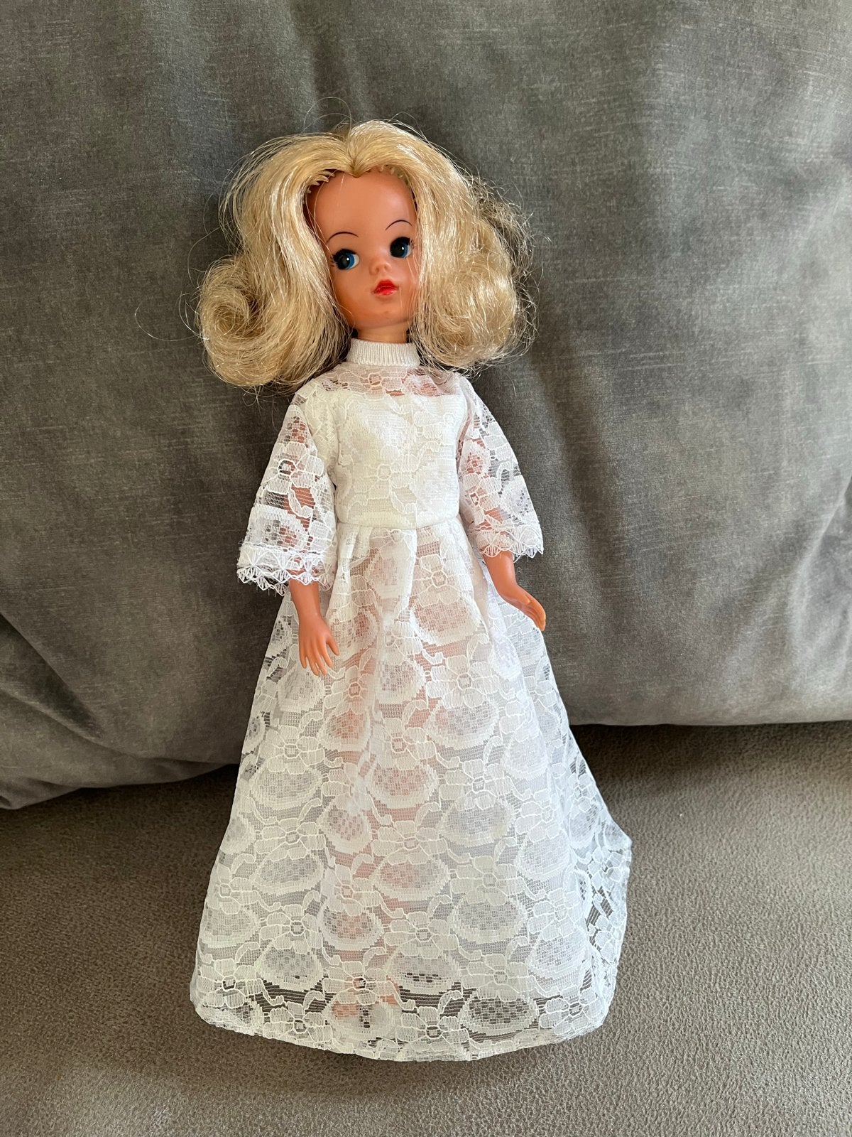 Vintage Sindy pop in bruidsjurk - jaren '70, Ophalen of Verzenden, Gebruikt, Overige typen