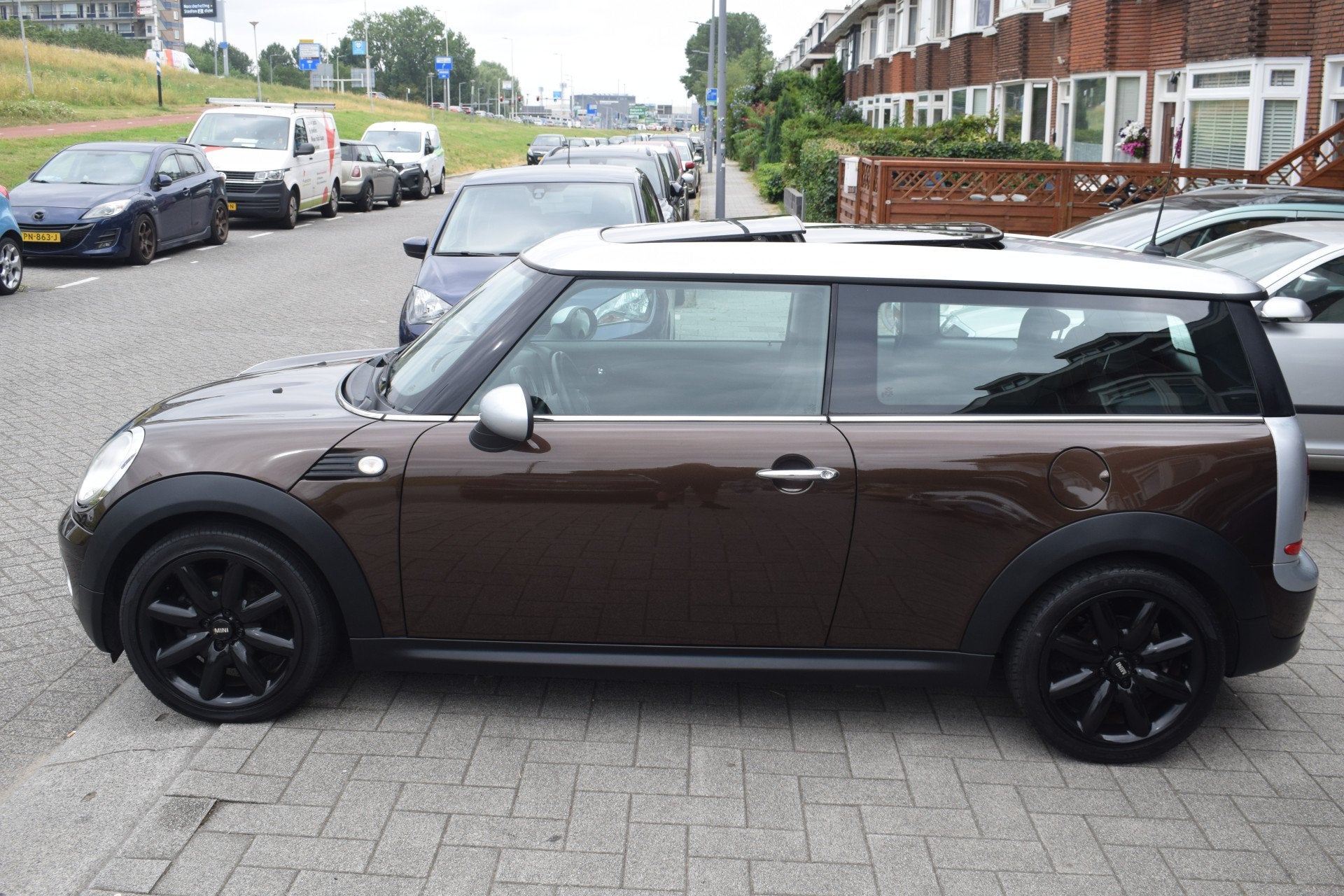 MINI Clubman 1.6 Cooper PANORAMADAK AIRCO (bj 2009), Auto's, Voorwielaandrijving, Stof, Gebruikt, 4 cilinders