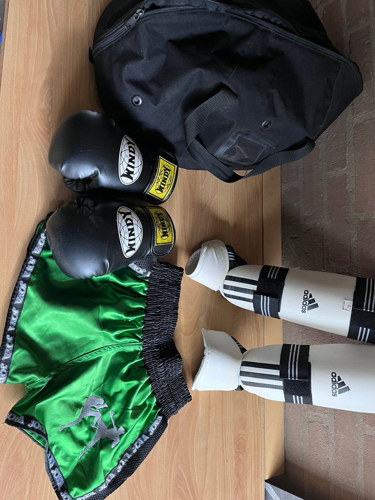 Kickboks set voor kind, Ophalen of Verzenden, Gebruikt, Bokshandschoenen
