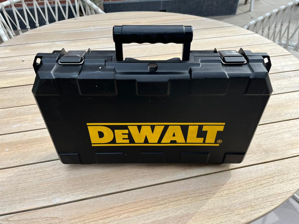 DeWalt Boorhamer DW563K met koffer - Krachtig en Betrouwbaar, Doe-het-zelf en Verbouw, Gereedschap | Boormachines, Ophalen, Boor- en/of Breekhamer