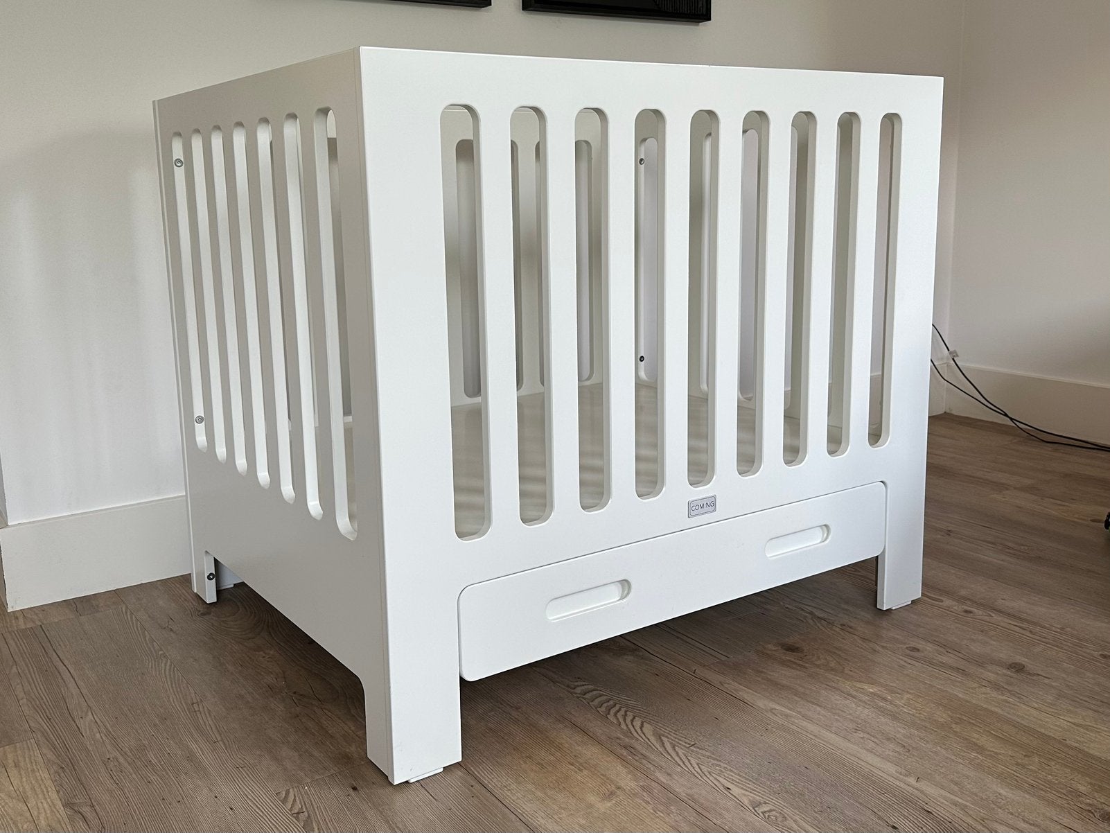 Kinderbox Coming met lade, Kinderen en Baby's, Ophalen, Zo goed als nieuw, Rechthoekig, In hoogte verstelbaar