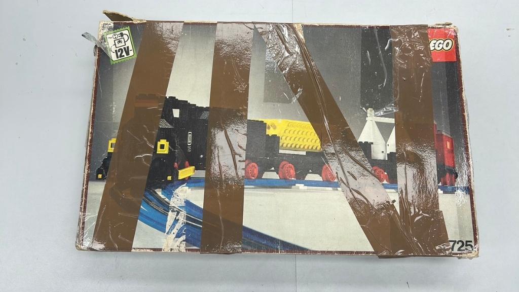 SB2779 Lego trein 12v 725 compleet met doos, Ophalen of Verzenden, Gebruikt