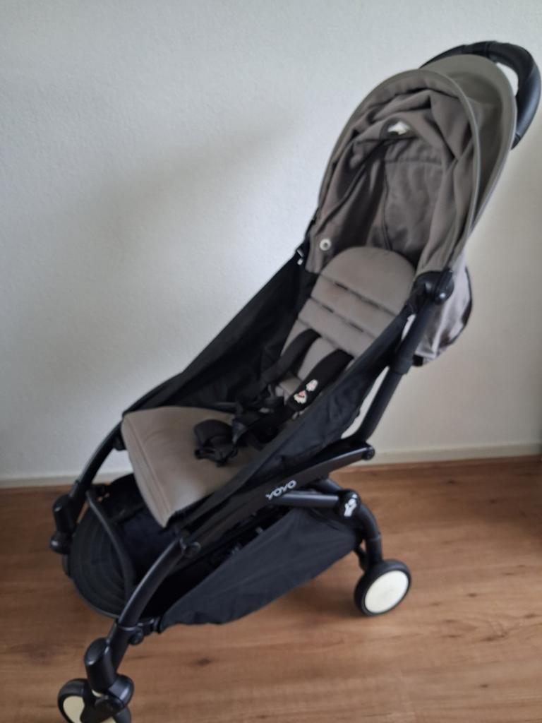 YOYO kinderwagen met regenhoes, Ophalen, Zo goed als nieuw, Regenhoes