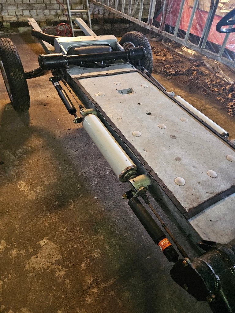 Foto 7 van Nieuw-Citroen 2CV6 compleet rollend chassis-Nieuw