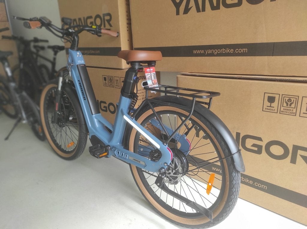 Nieuw- Carbon Frame, Dual Accu 200km, APP Bluetooth, Fietsen en Brommers, Fietsen | Dames | Damesfietsen, Ophalen of Verzenden