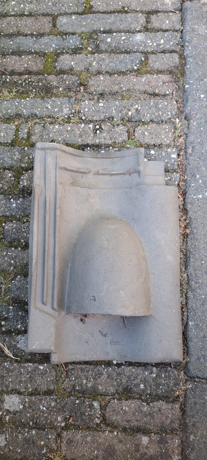 ventilatie/beluchtings dakpan (VH), Doe-het-zelf en Verbouw, Dakpannen en Dakbedekking, Ophalen, Steen of Klei, Zo goed als nieuw