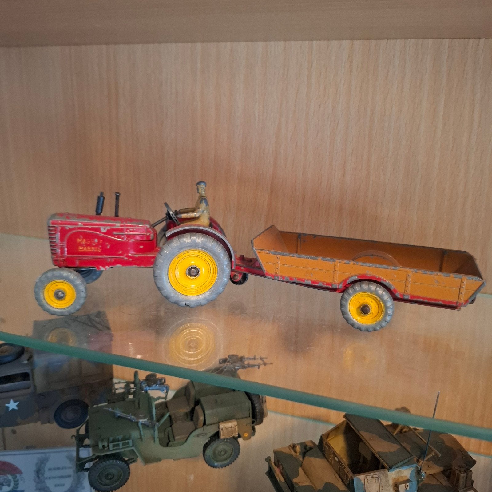 Dinky Toys Massey-Harris Tractor met aanhanger, Ophalen of Verzenden, Gebruikt